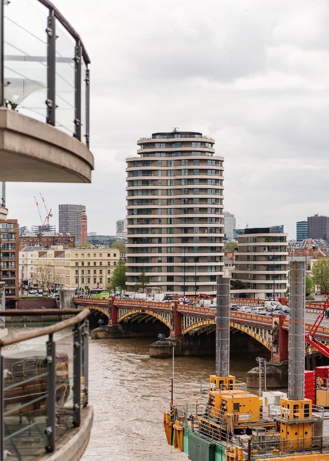 Riverside 2-Bedroom Apartments ロンドン エクステリア 写真