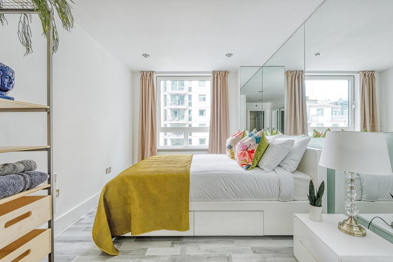 Riverside 2-Bedroom Apartments ロンドン エクステリア 写真