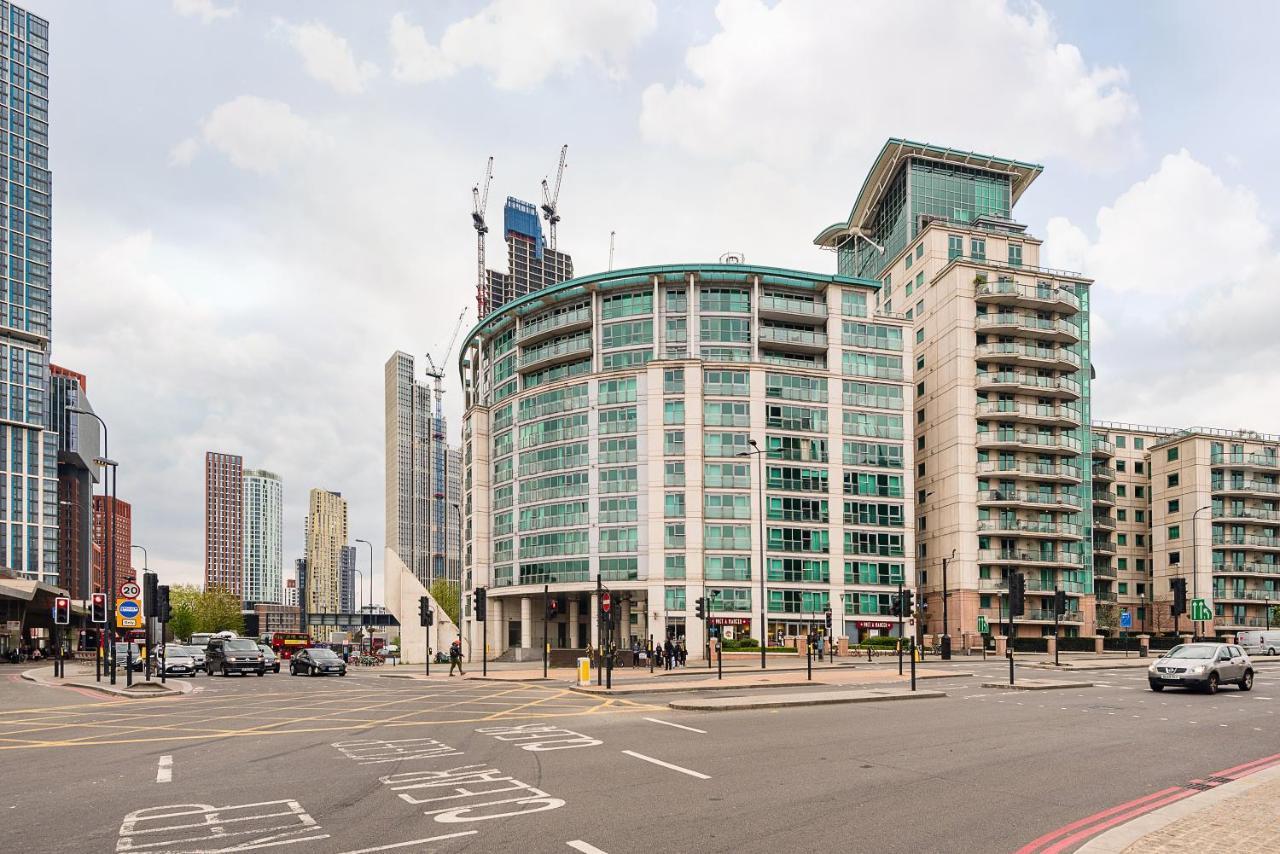 Riverside 2-Bedroom Apartments ロンドン エクステリア 写真